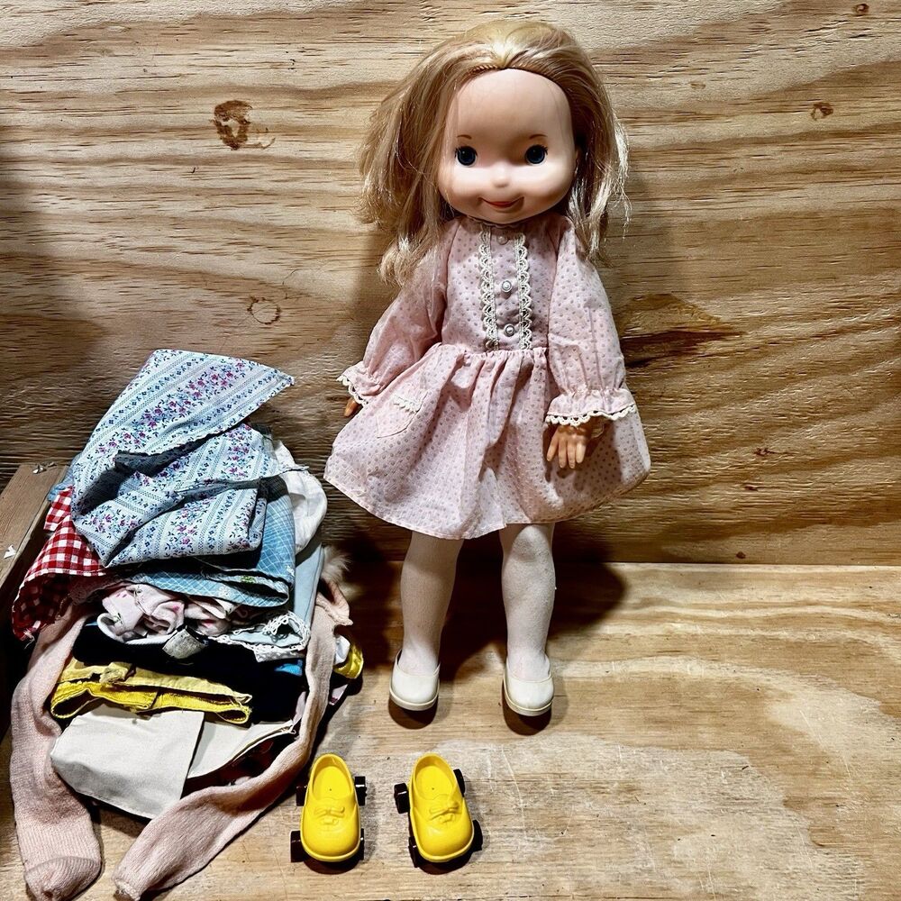 Vtg 1978 Fisher Price MY FRIEND MANDY Doll 16" Lot Roller Skates Clothes #20141